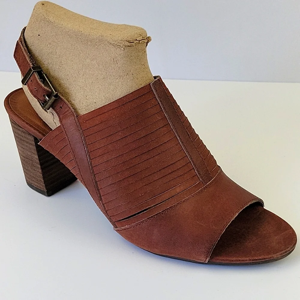 Lucky Brand Jorelie Sandals Plum Brown Size 9.5